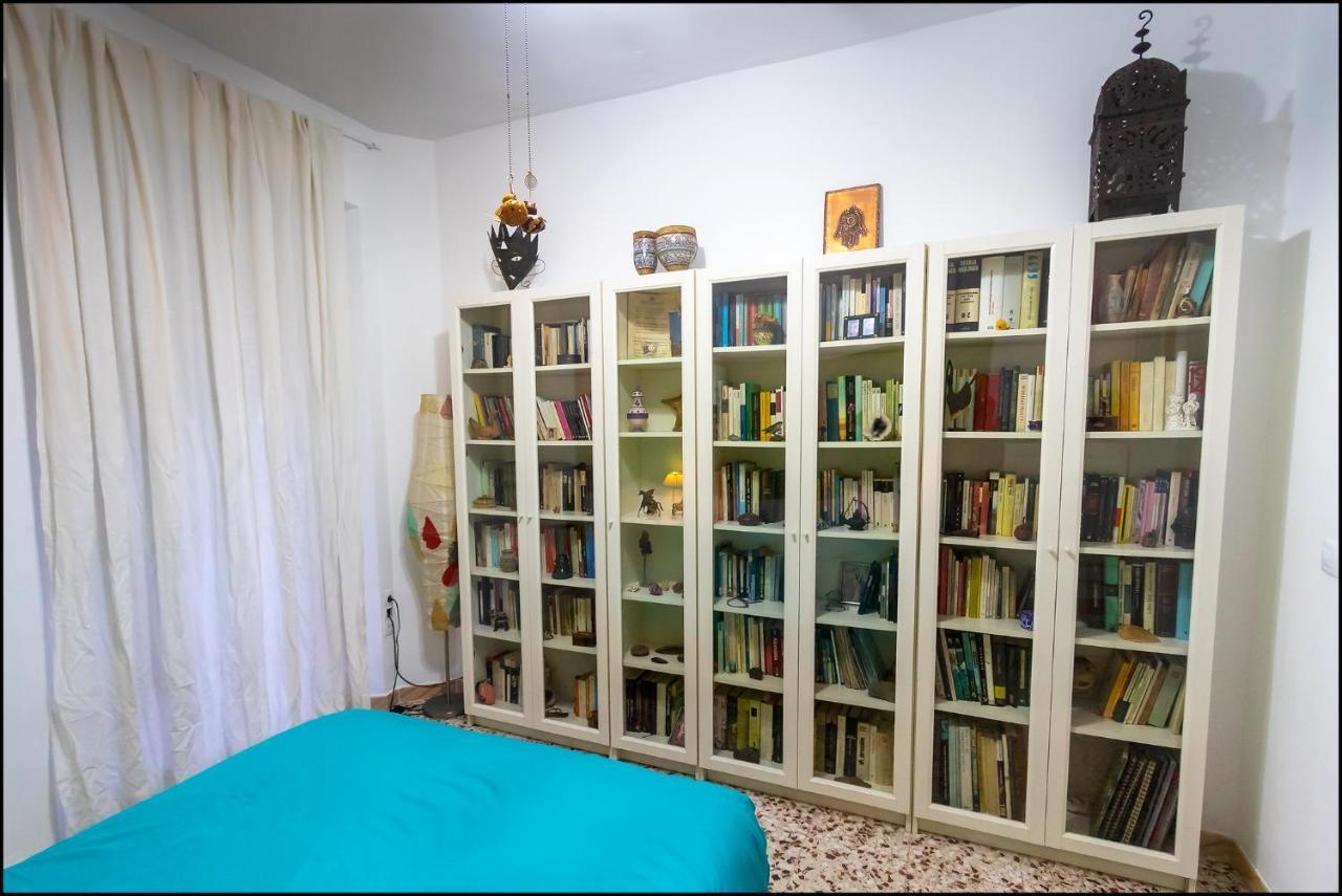 Casa De Pajaros * Seville